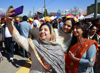 Tensions Between Indian Sikhs and the Diaspora Need to End