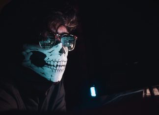 How to Prevent Social Media Platforms in India from Becoming ‘Bois Locker Rooms’